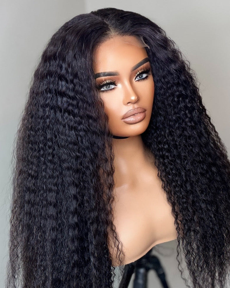 Ugo - Kinky  Straight Closure Wig