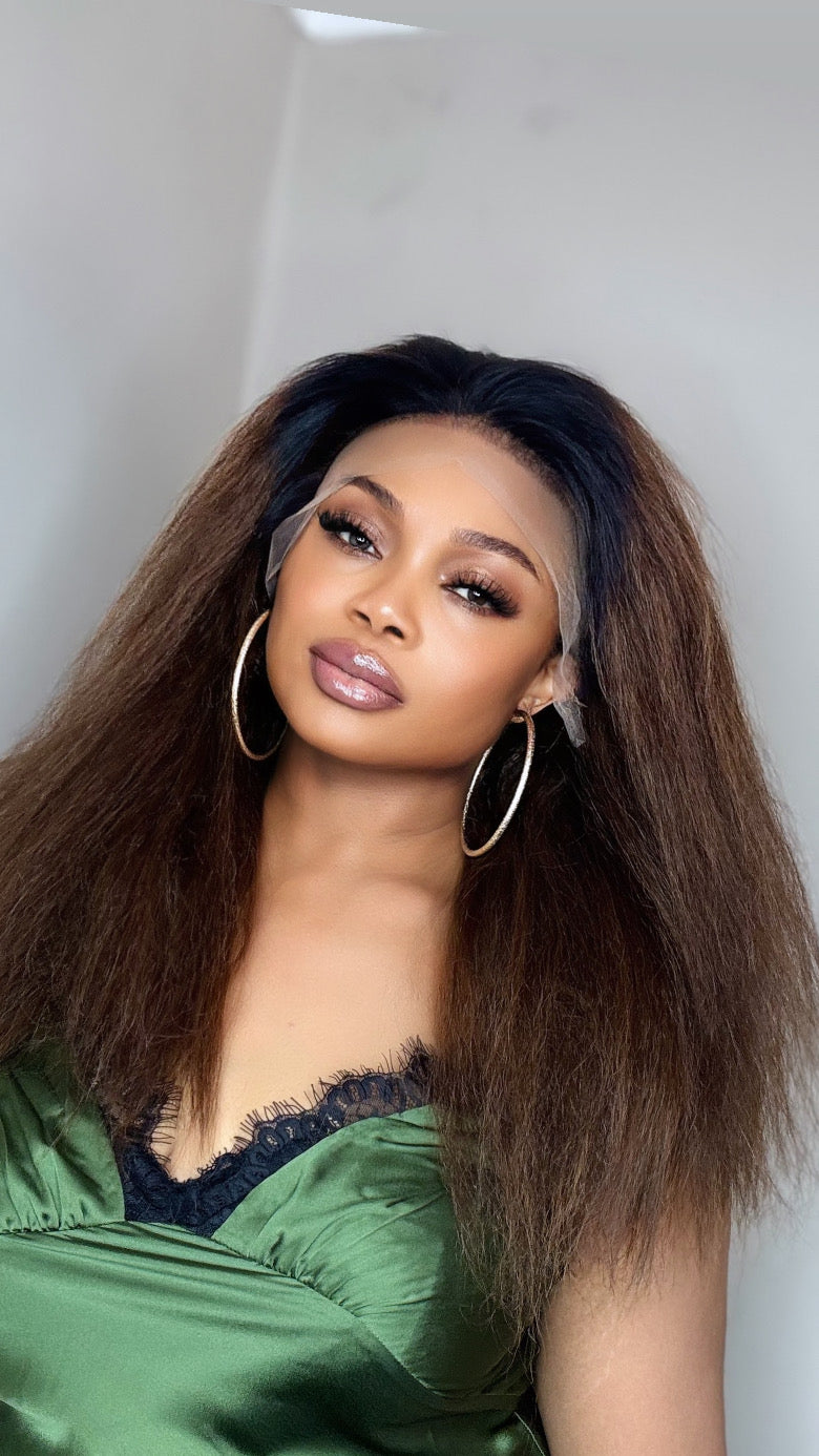 Olly – lace frontal wig