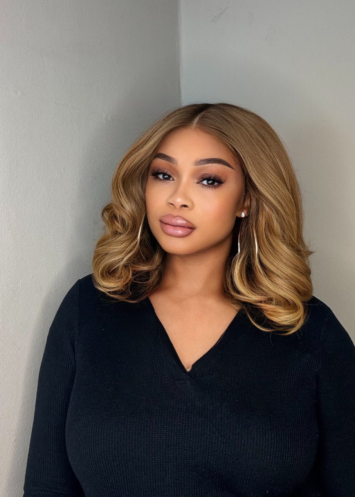 Honey – Layered  Lace Closure Wig