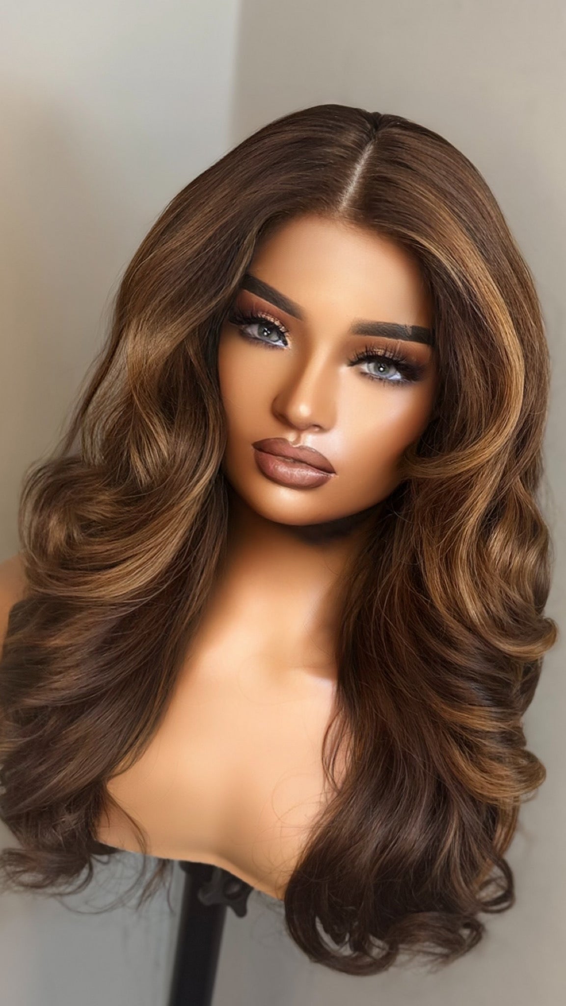 ADA  -  4X4  lace closure wig