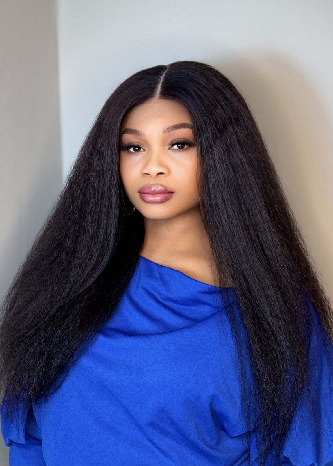 Ugo - Kinky  Straight Closure Wig