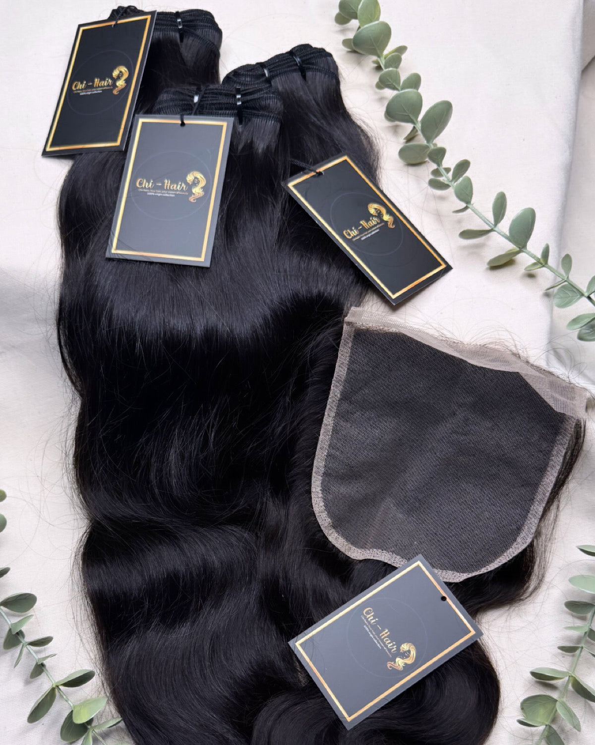 3 BUNDLES OF NATURAL STRAIGHT &amp; 5x5 CLOSURE