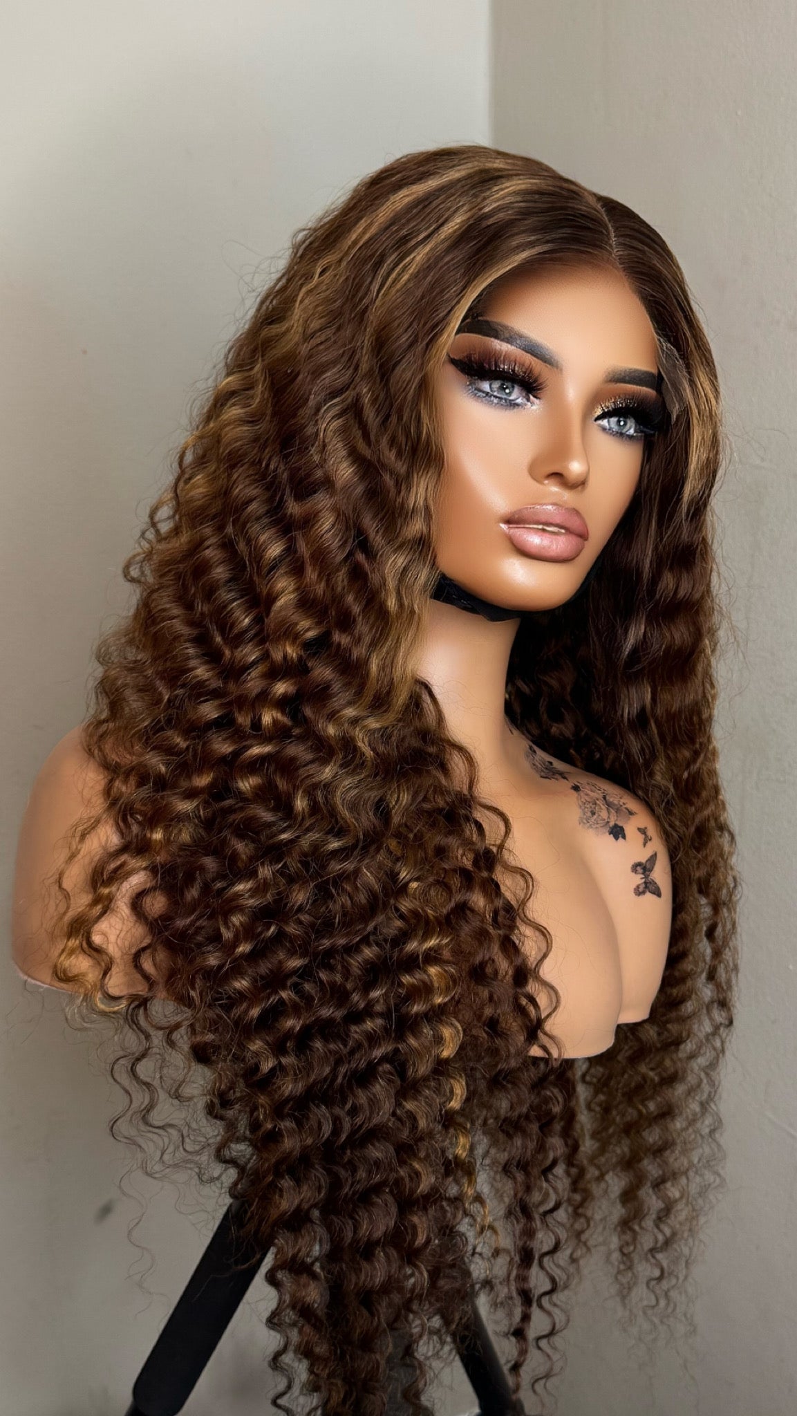 Sasha - 5X5 HD  Lace Closure Wig