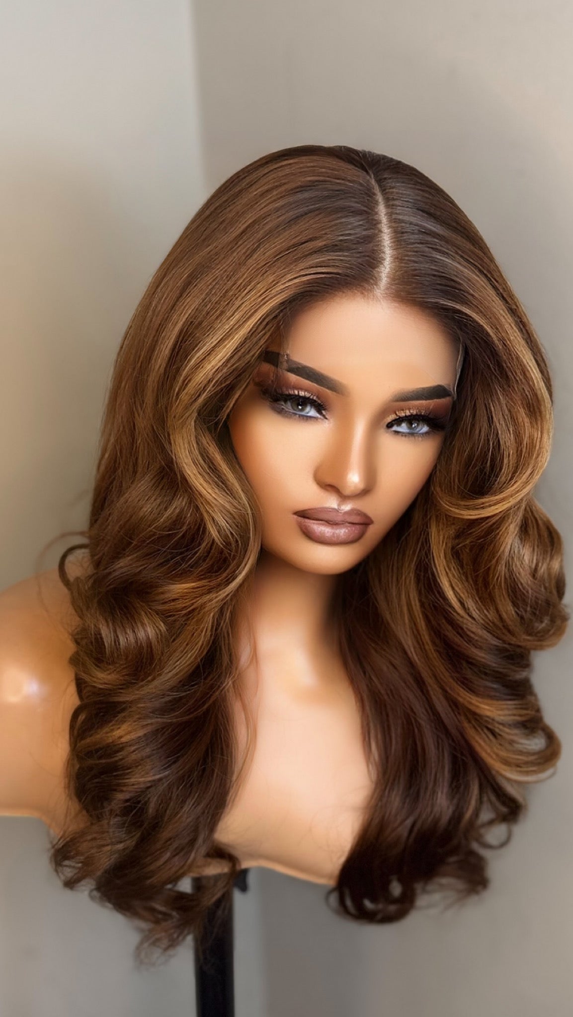 ADA  -  4X4  lace closure wig