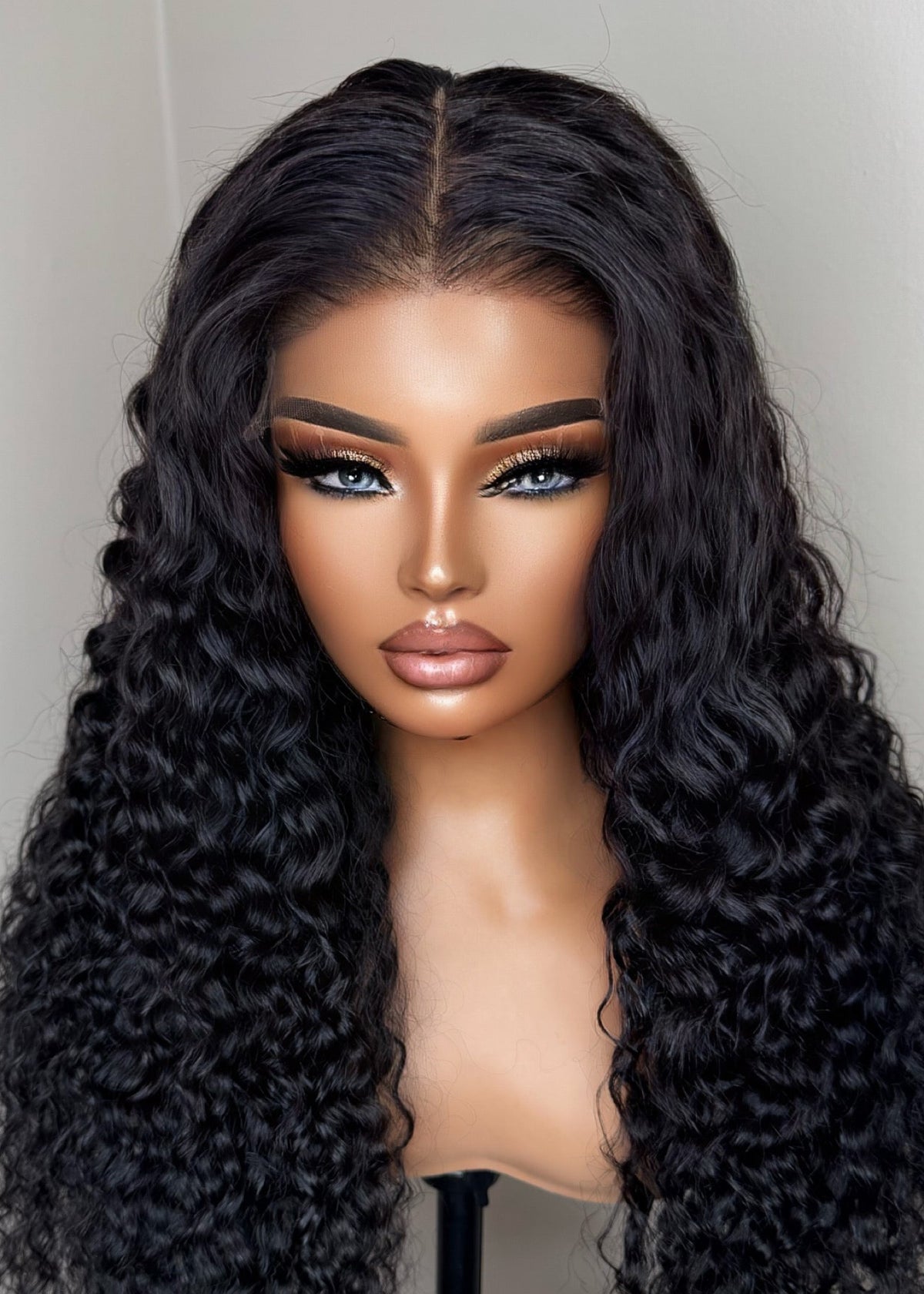 Maria - HD Loose Wave Lace Closure Wig