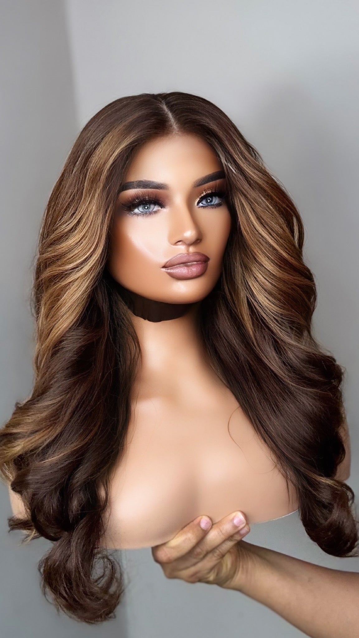 ADA  -  4X4  lace closure wig