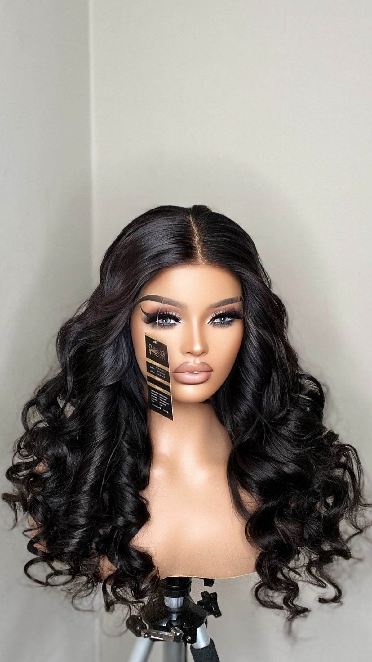 ROXY  HD CLOSURE  WIG