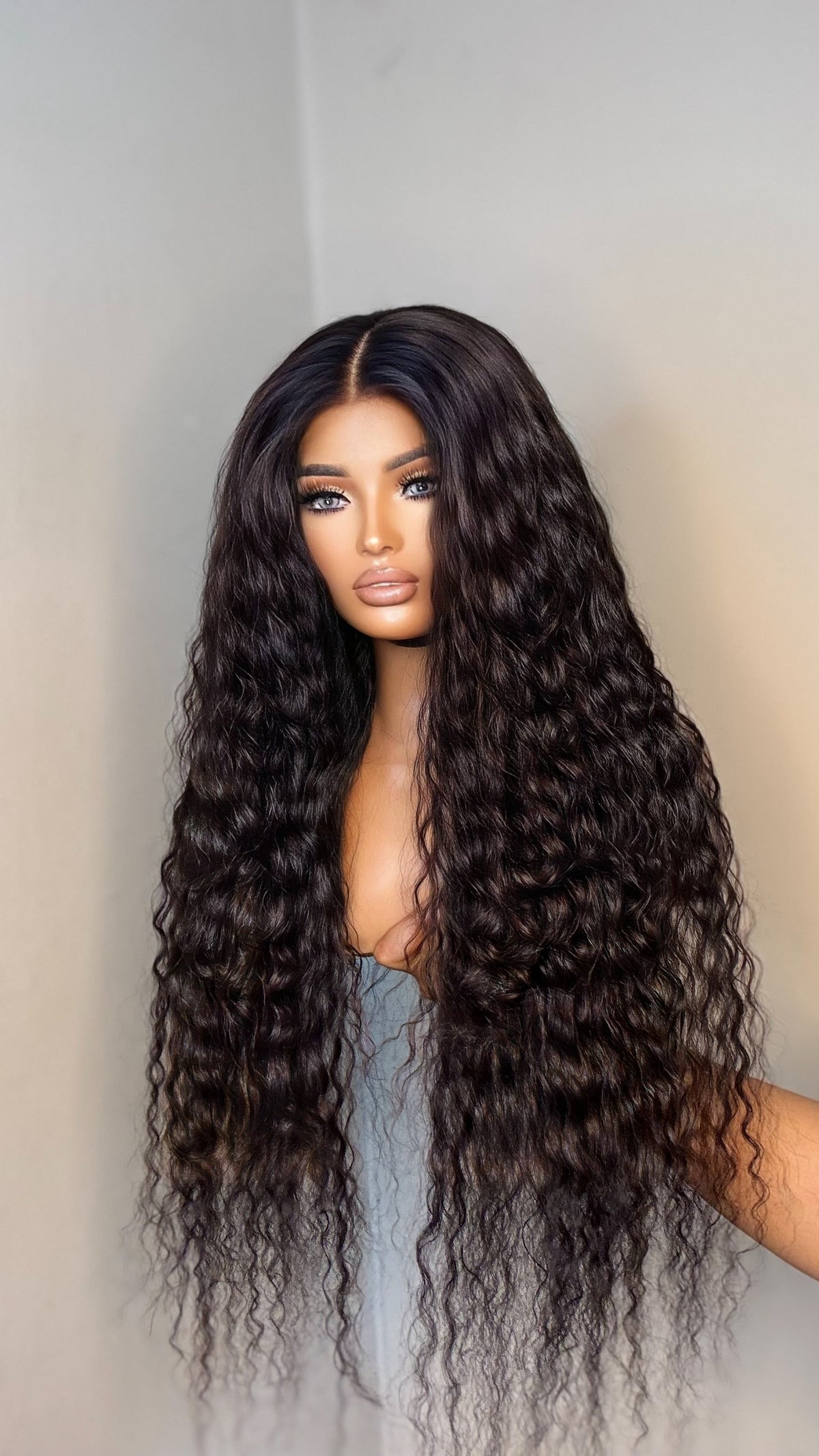 Maria - Loose Wave Lace Closure Wig