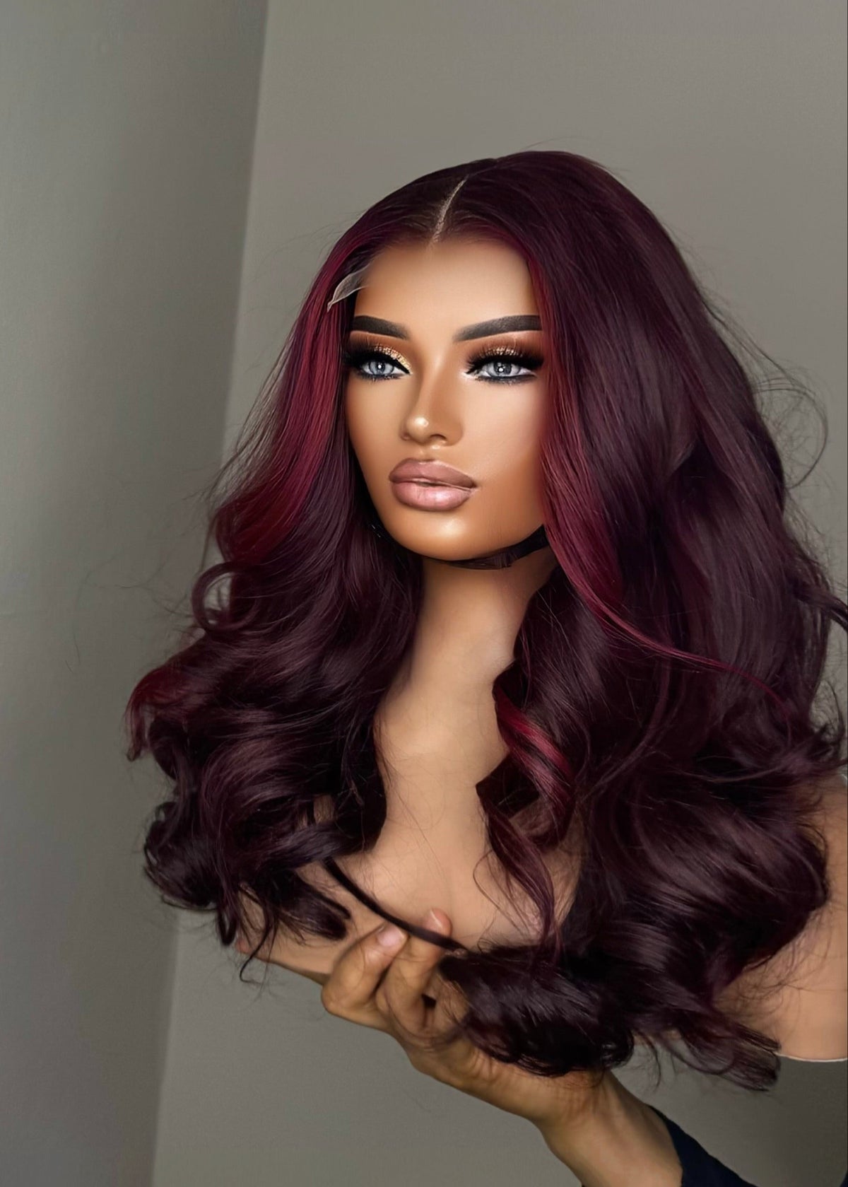 AUBERY - Layered  Lace Closure Wig