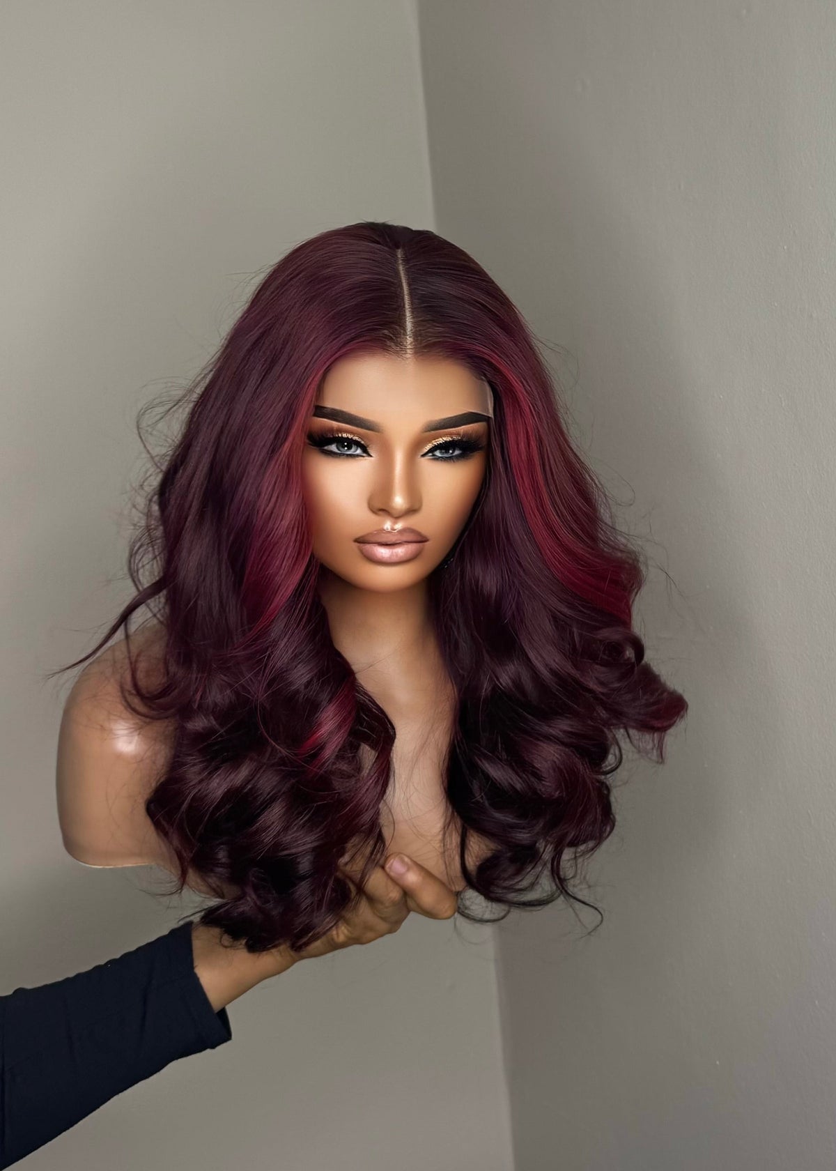 AUBERY - Layered  Lace Closure Wig